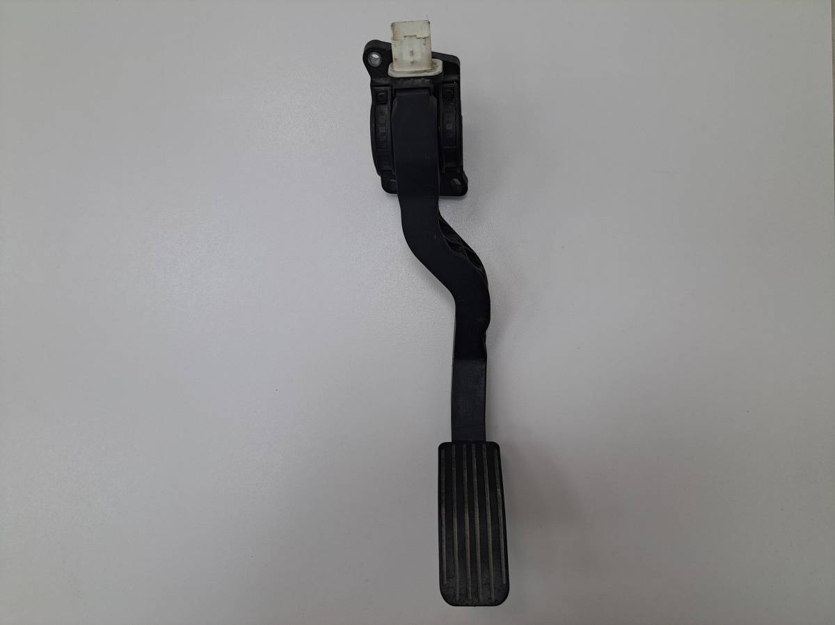 Педаль газа Peugeot 206 1998-2012