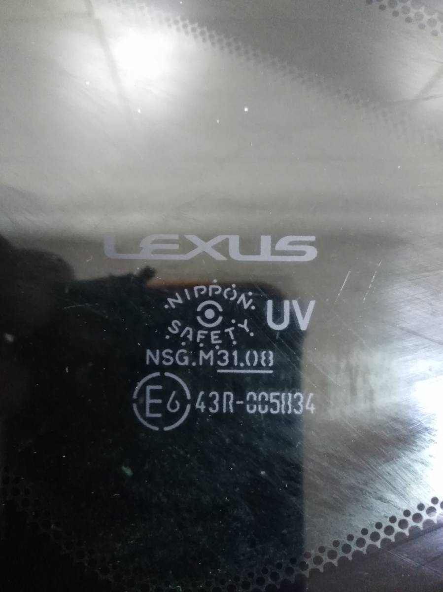 Стекло кузовное глухое левое Lexus NX 200/300H 2014>