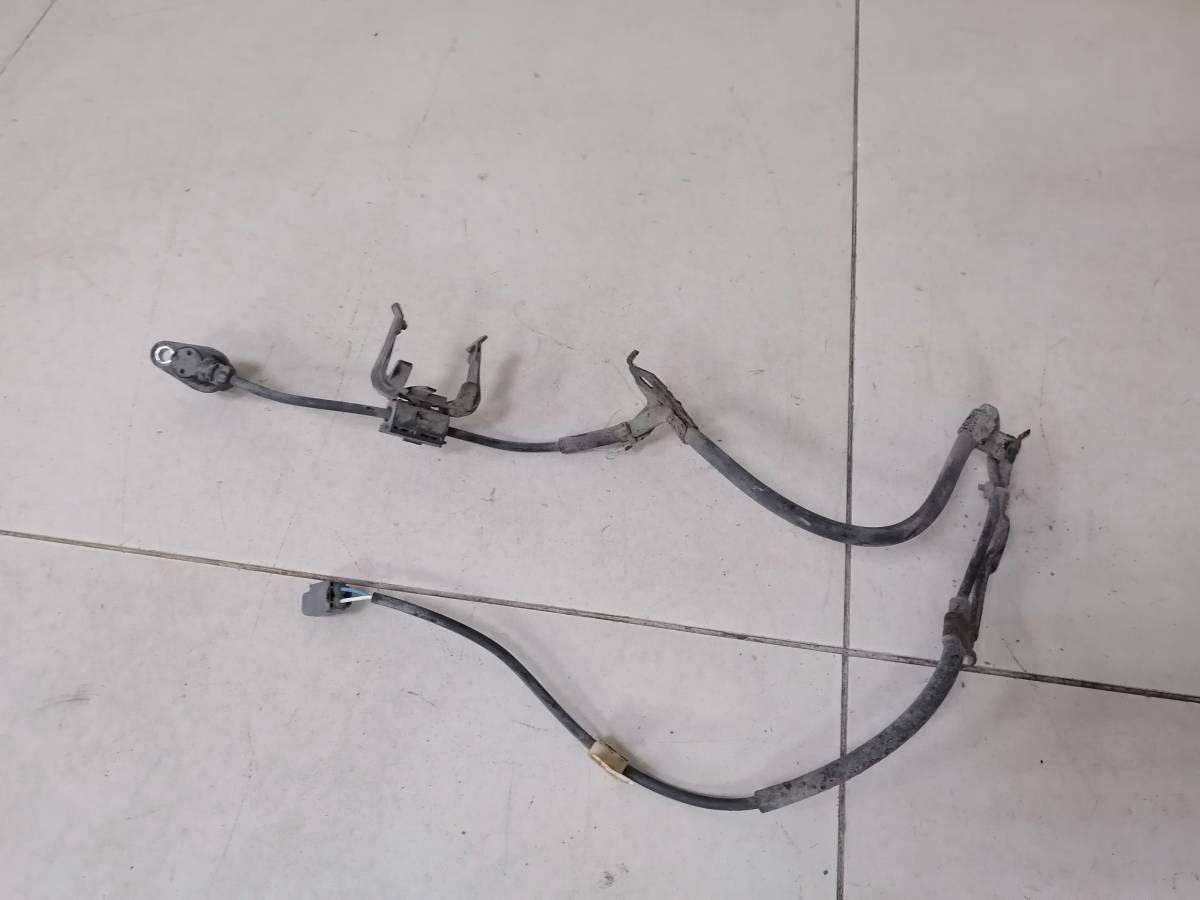 Датчик ABS передний Toyota Camry (V40) 2006-2011