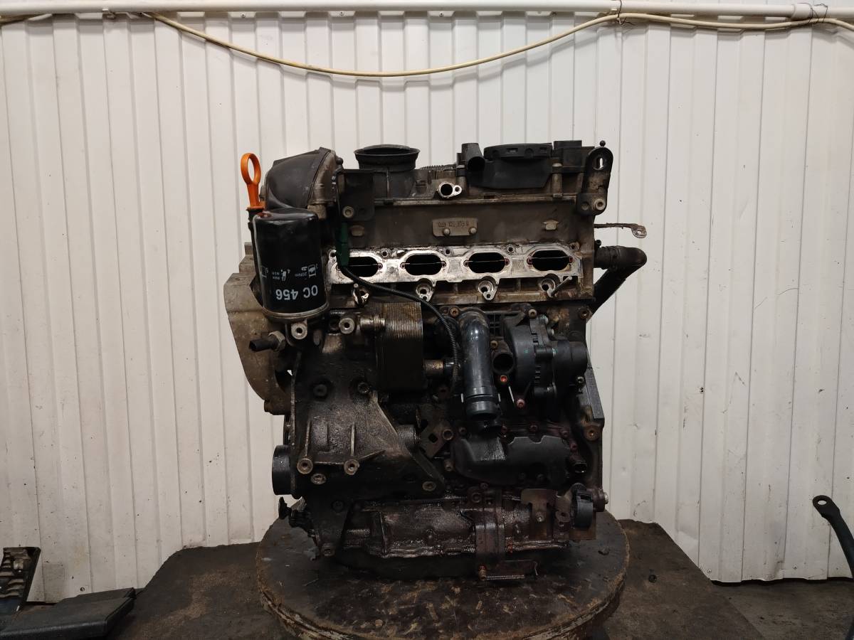 Двигатель Volkswagen Passat B6 2005-2010