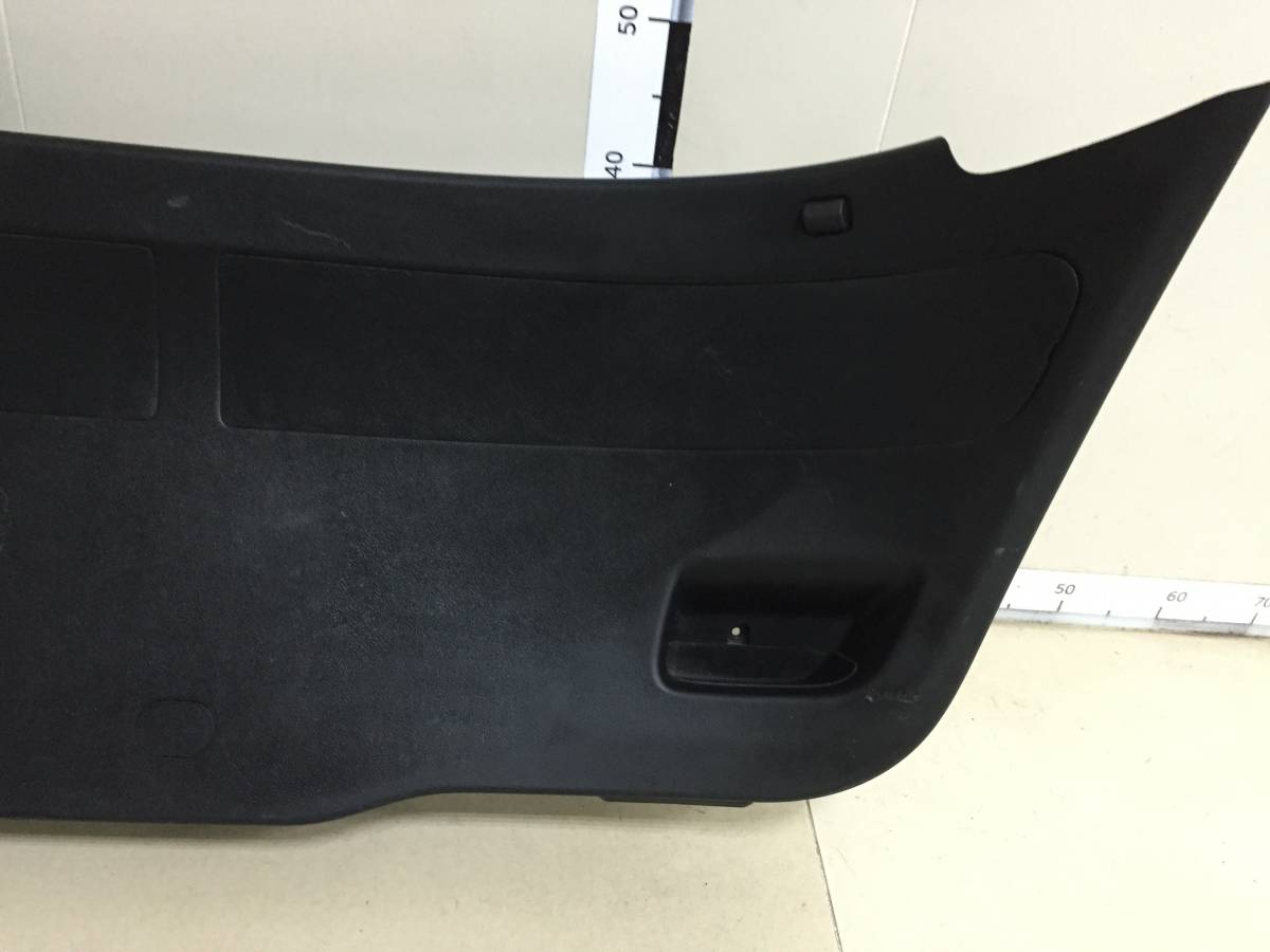 Обшивка двери багажника Honda Civic 5D 2006-2012