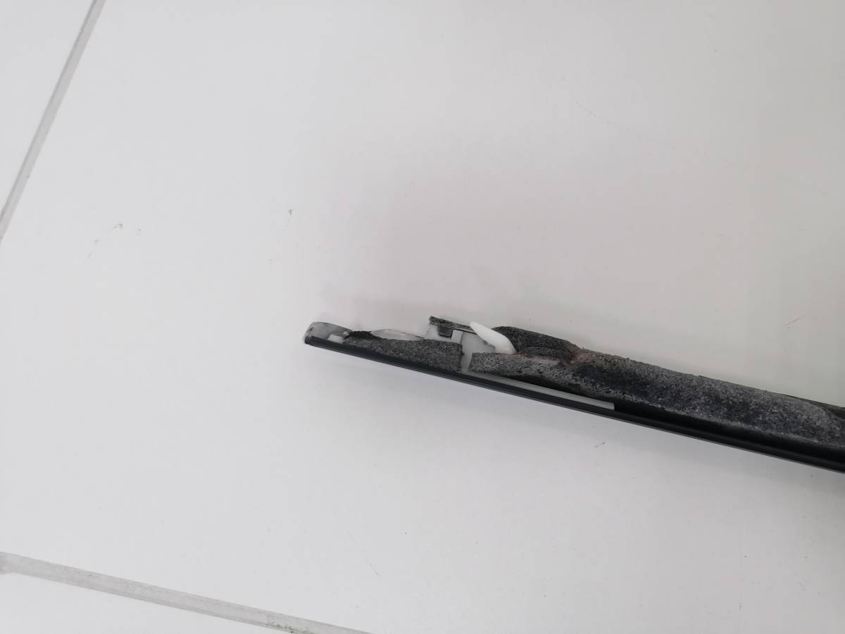 Молдинг передней правой двери Toyota  Celsior (F30) 2003