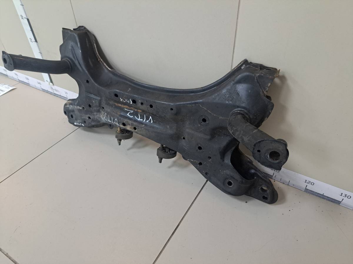 Балка подмоторная Toyota Vitz (P10) 1999-2005