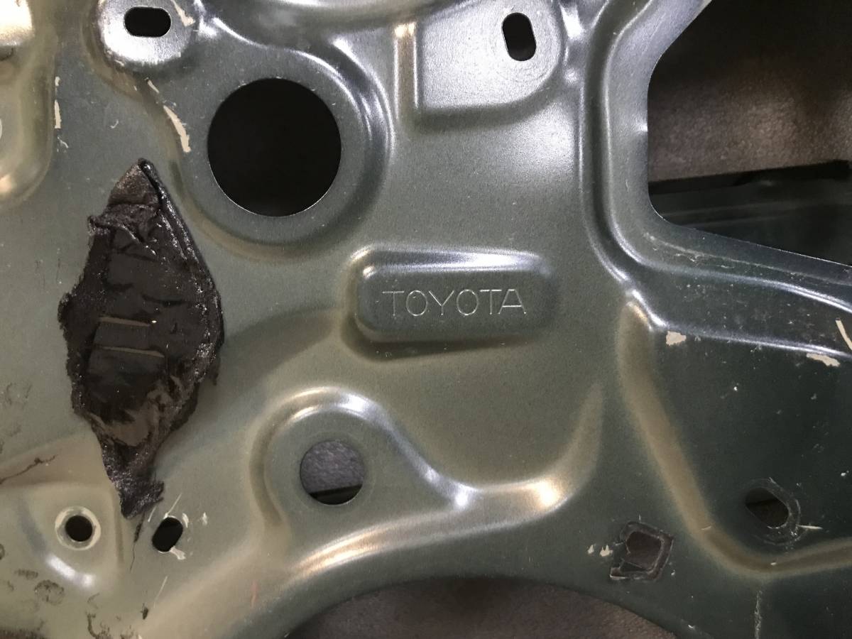 Дверь передняя левая Toyota Camry (XV70) 2017>