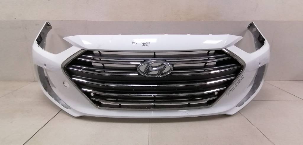 Решетка радиатора Hyundai Elantra (AD) 2015>