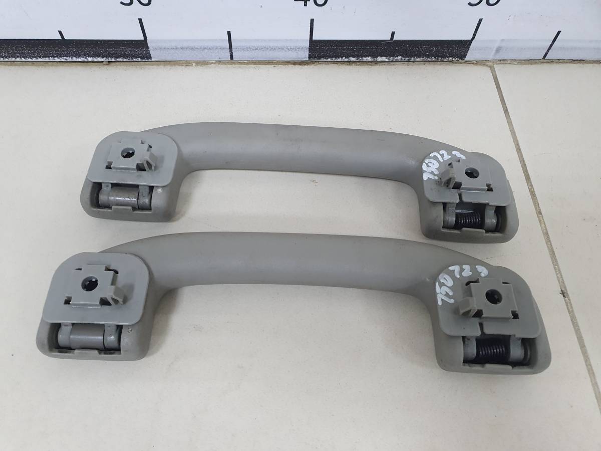 Ручка внутренняя потолочная Nissan Navara (D40) 2005-2015 Ручка внутренняя потолочная Nissan Navara (D40) 2005-2015
