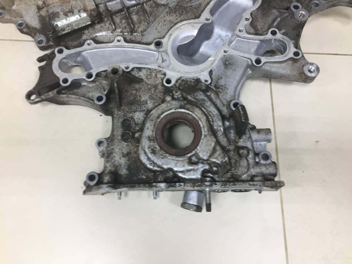 Крышка двигателя передняя Toyota Camry (V50) 2011-2017