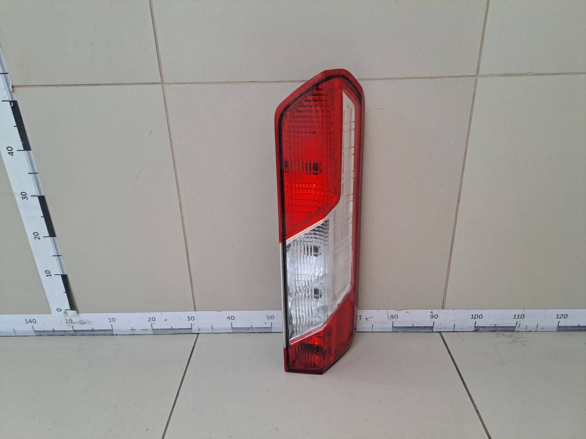Фонарь задний правый Ford Transit 2014>