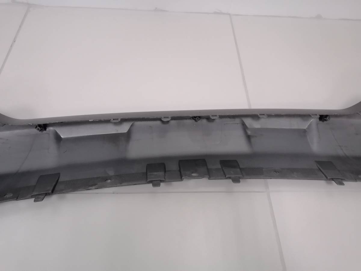 Накладка переднего бампера центральная Chery Tiggo 8 T18 2018-2022