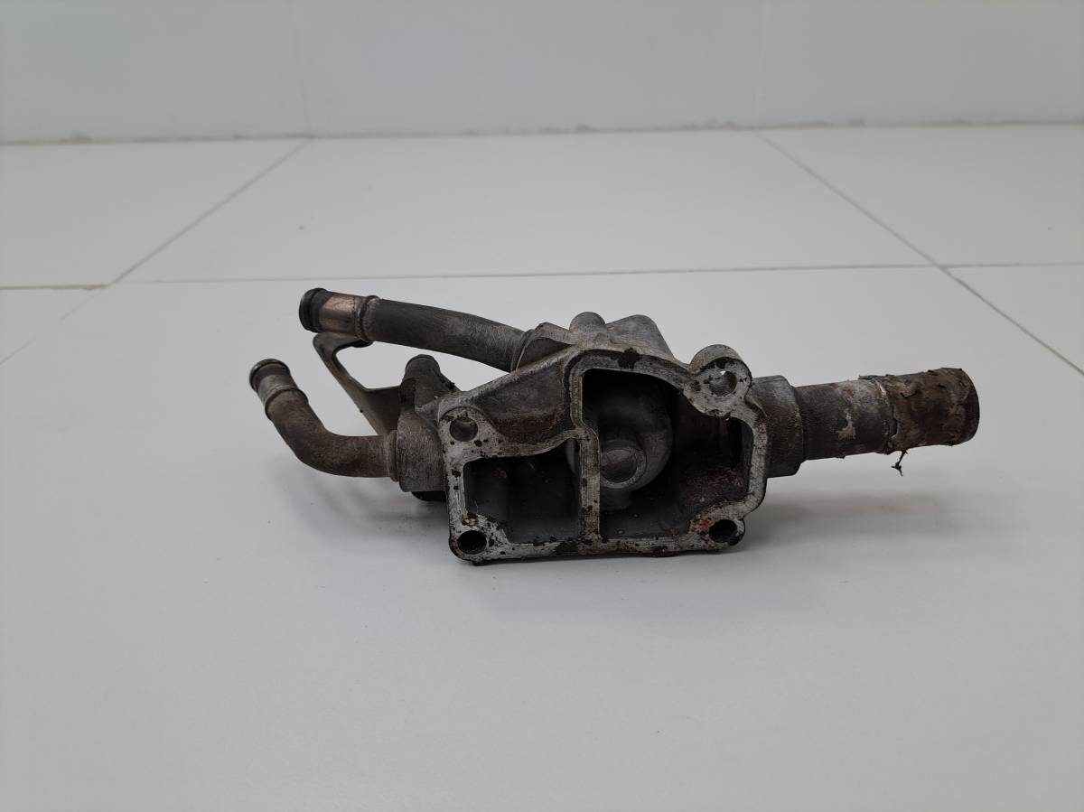 Корпус термостата Nissan Almera (N16) 2000-2006 Корпус термостата Nissan Almera (N16) 2000-2006
