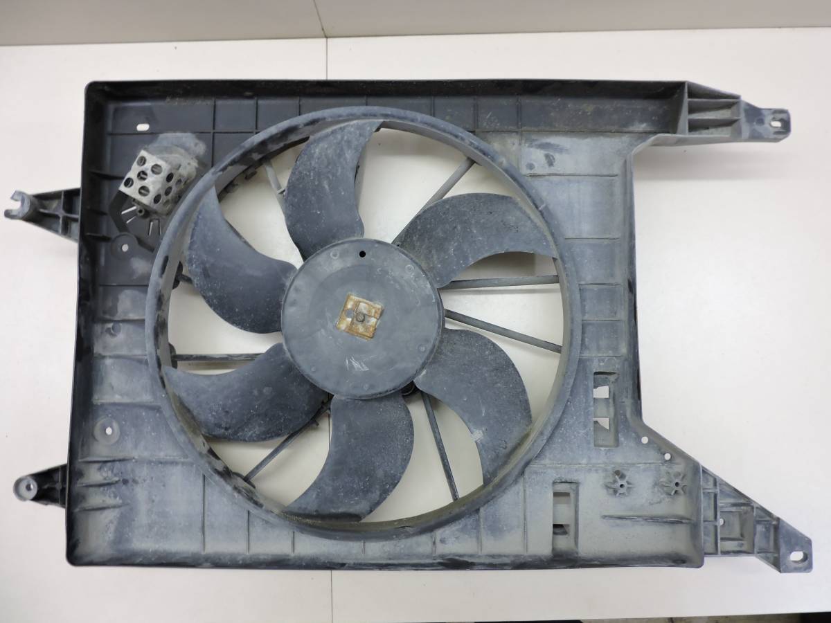 Вентилятор радиатора Lada Largus 2012>