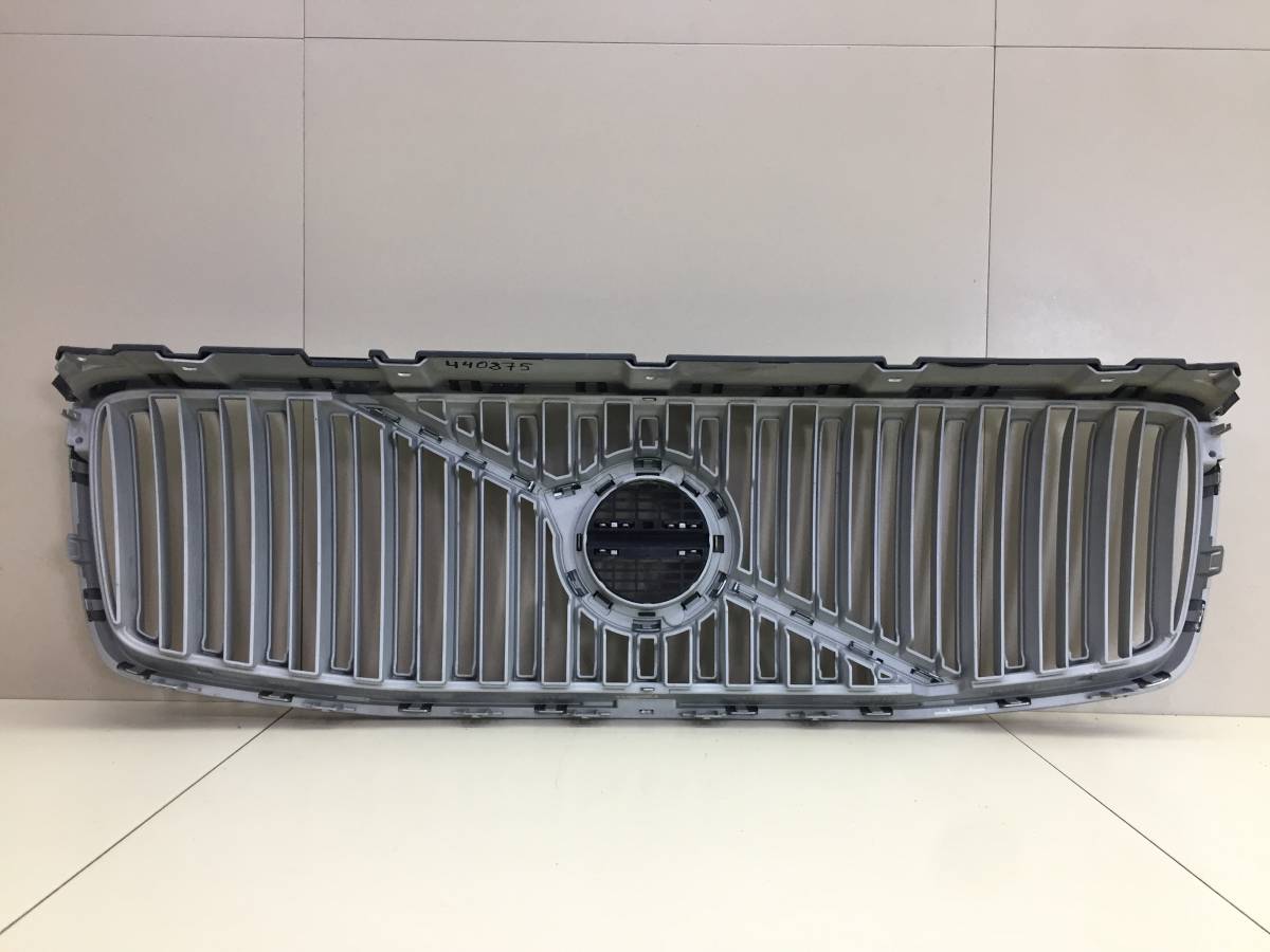 Решетка радиатора Volvo XC90 2015>