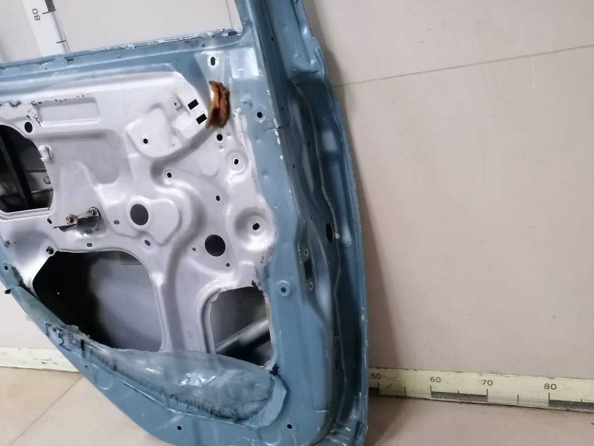 Дверь задняя левая Toyota Vitz (P10) 1999-2005