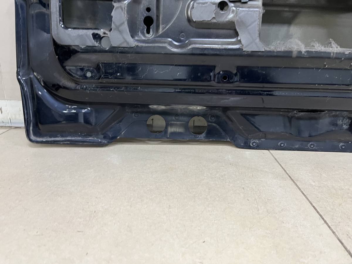 Дверь багажника нижняя Land Rover Discovery 3 2004-2009
