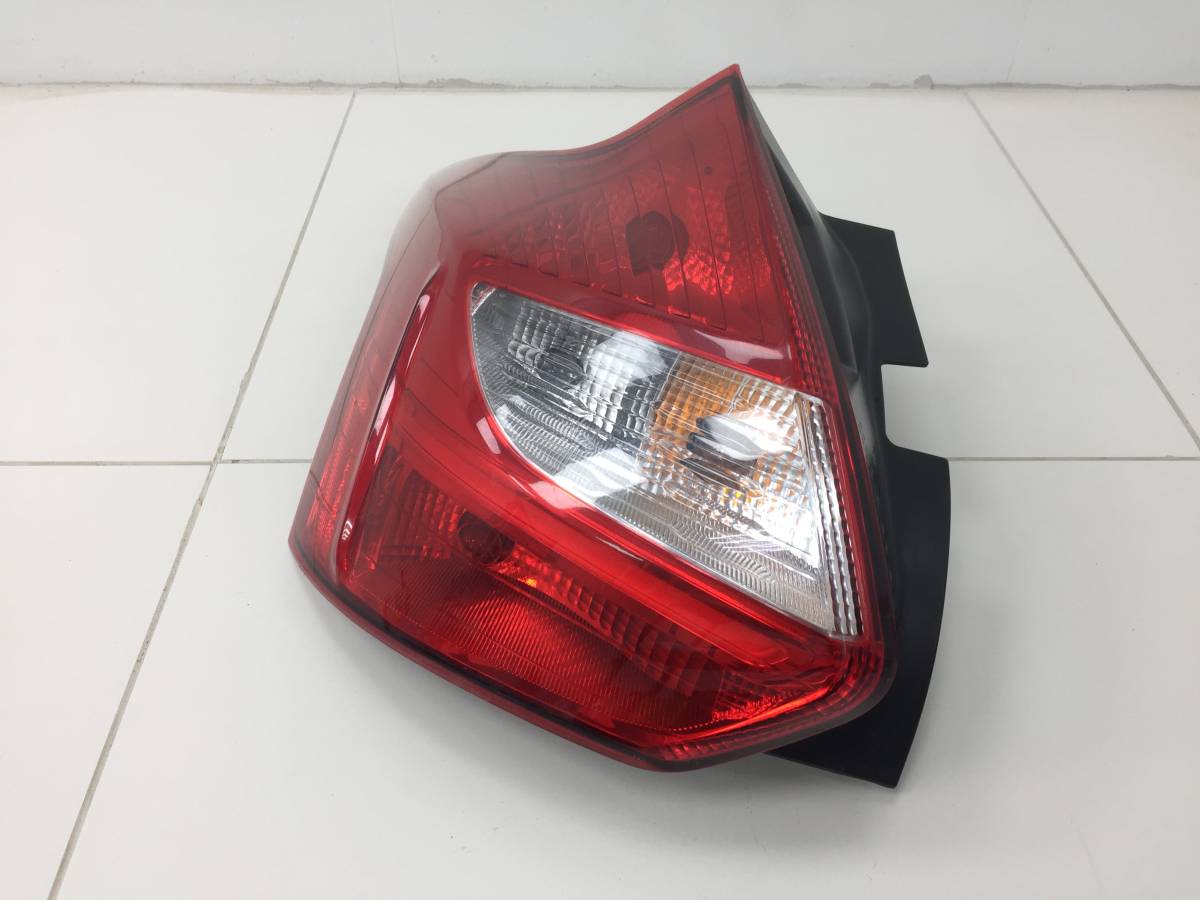 Фонарь задний левый Ford Focus 3 2011>
