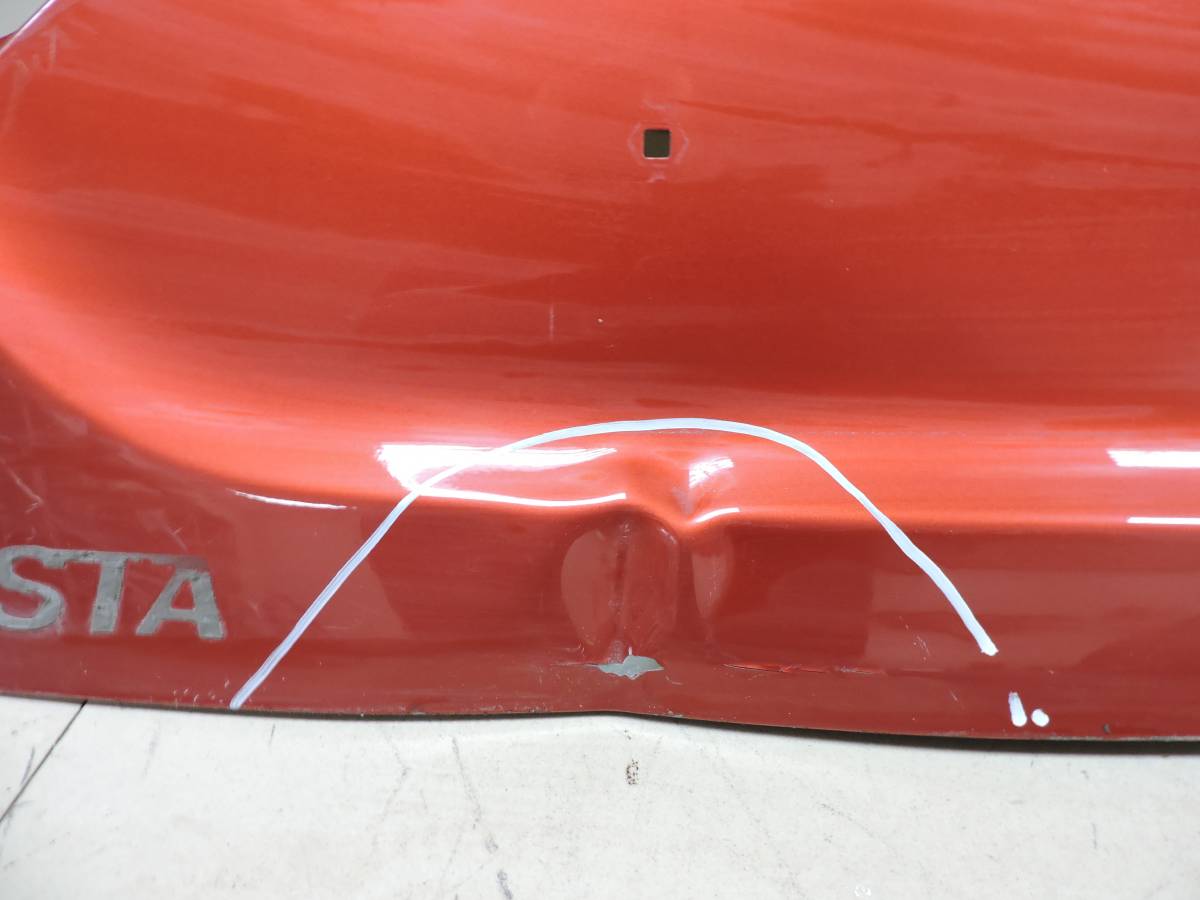 Крышка багажника Lada Vesta 2015>