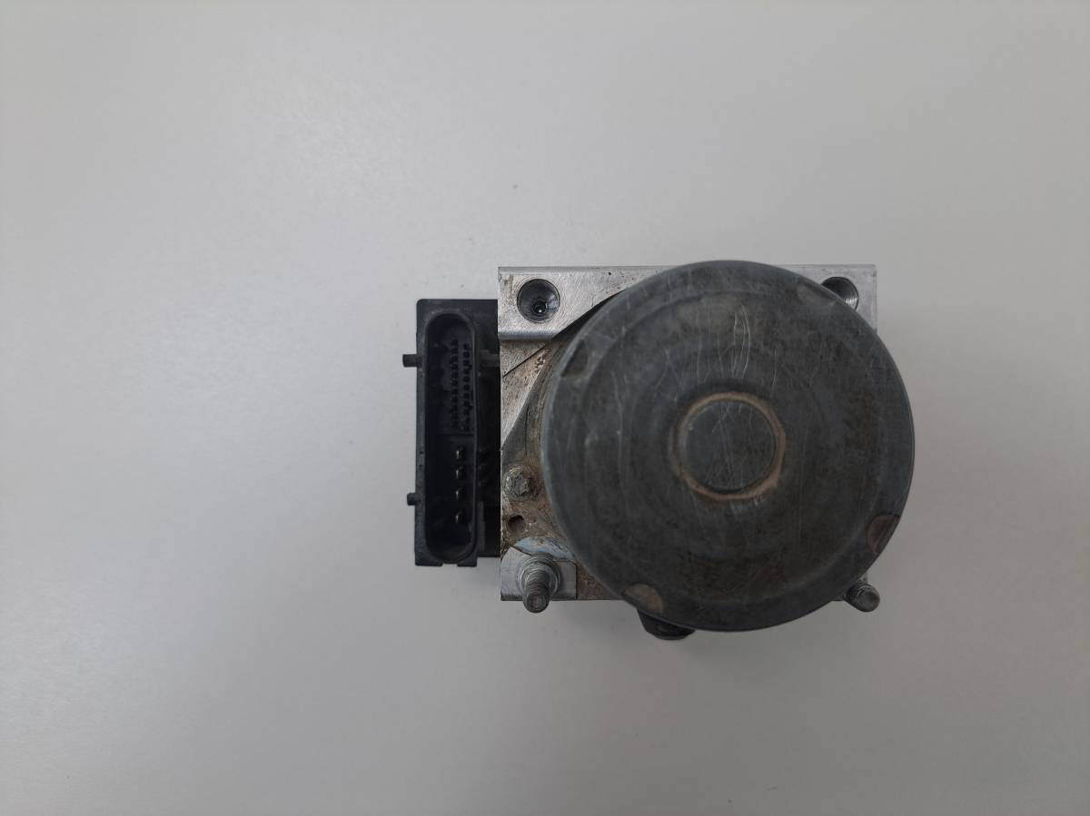 Блок ABS (насос) Nissan Primera (P12) 2002-2007