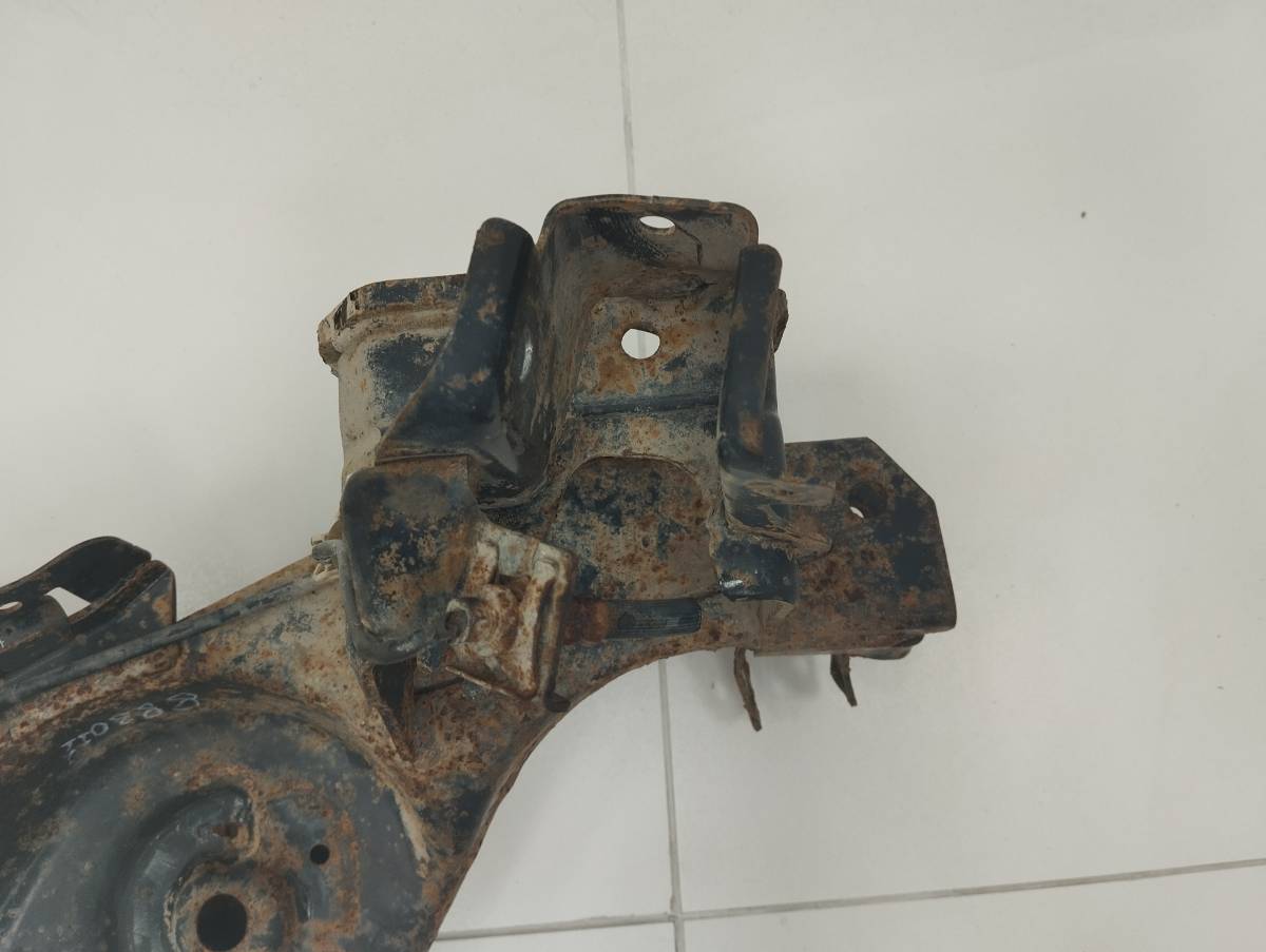 Рычаг задний продольный правый Nissan Qashqai (J10) 2006-2013