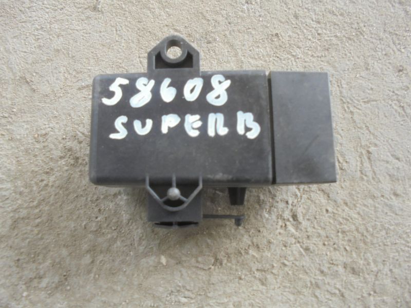 Блок электронный Skoda Superb 2008-2015