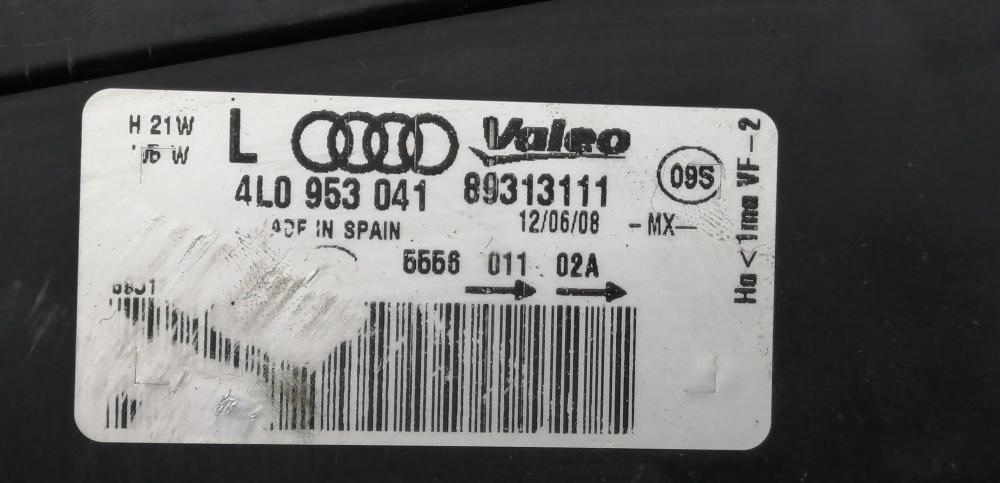 Указатель поворота в бампер левый для Audi Q7 (4L) 2005-2015