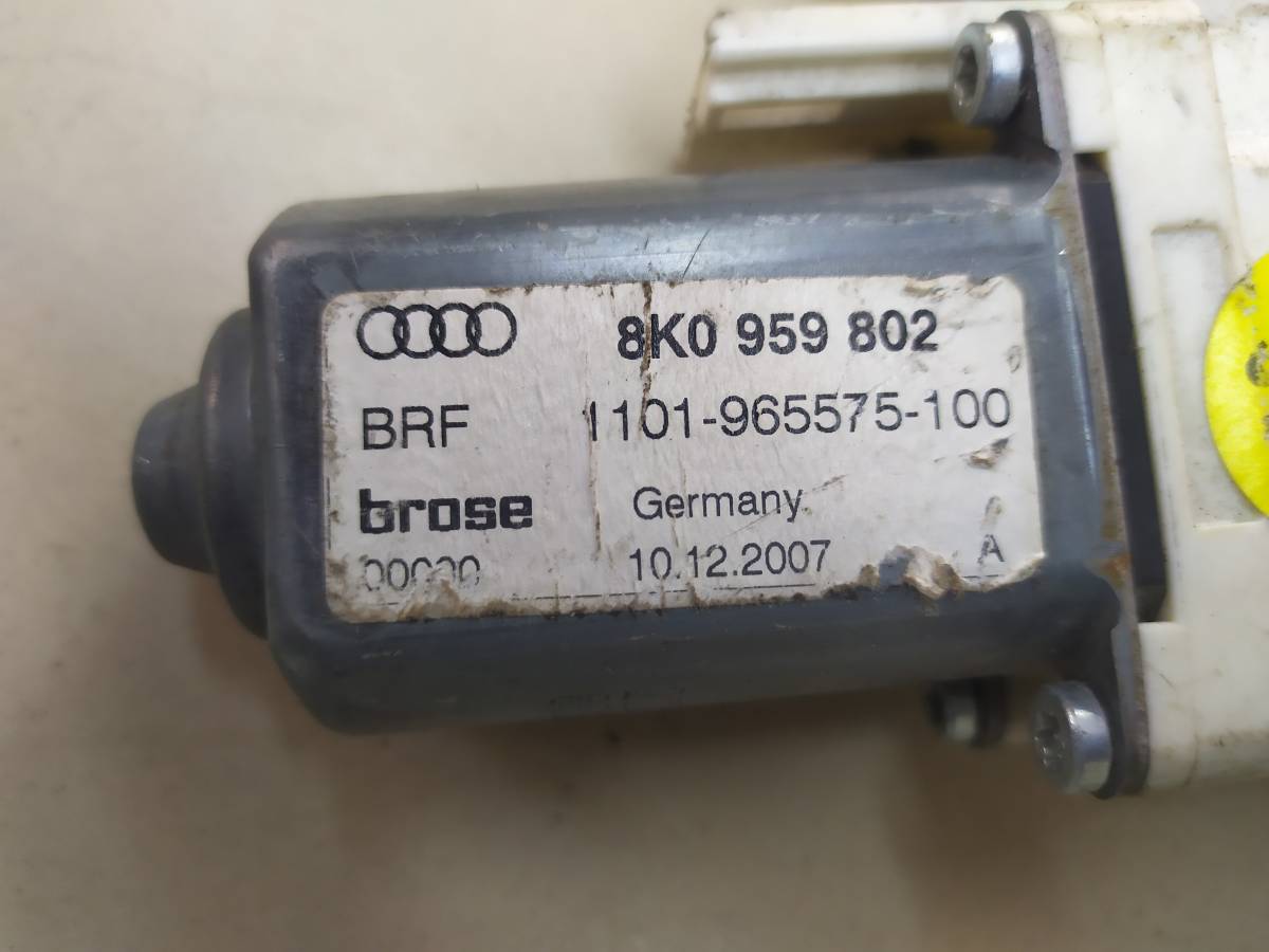 Стеклоподъемник электр. передний правый Audi A4 (B8) 2007-2015