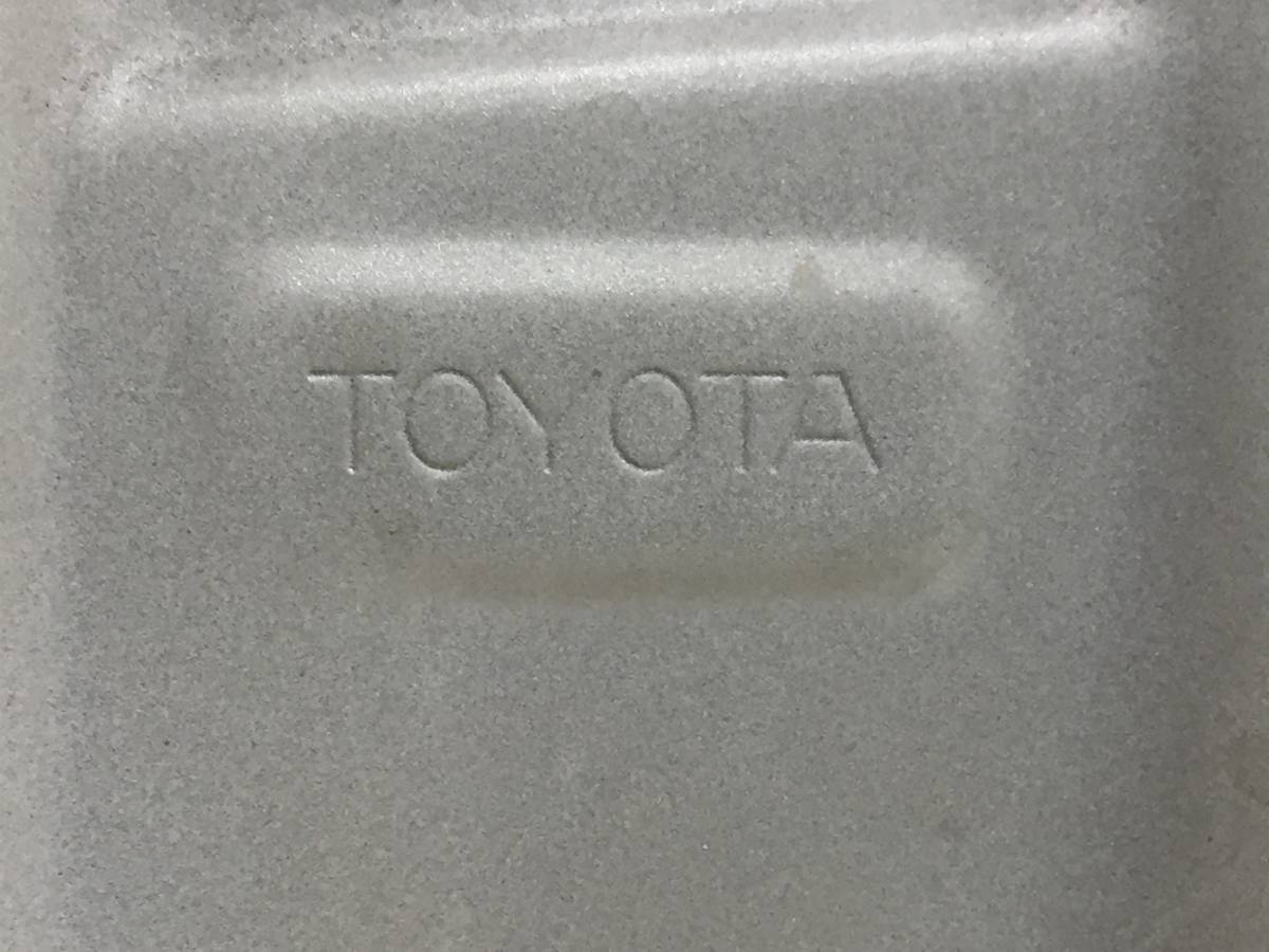 Дверь передняя левая Toyota Hilux 2015>