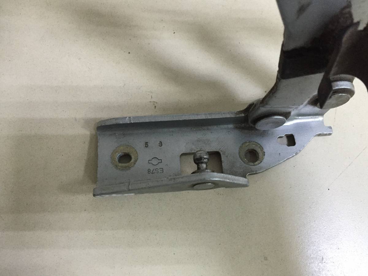 Петля крышки багажника Nissan Primera (P12) 2002-2007
