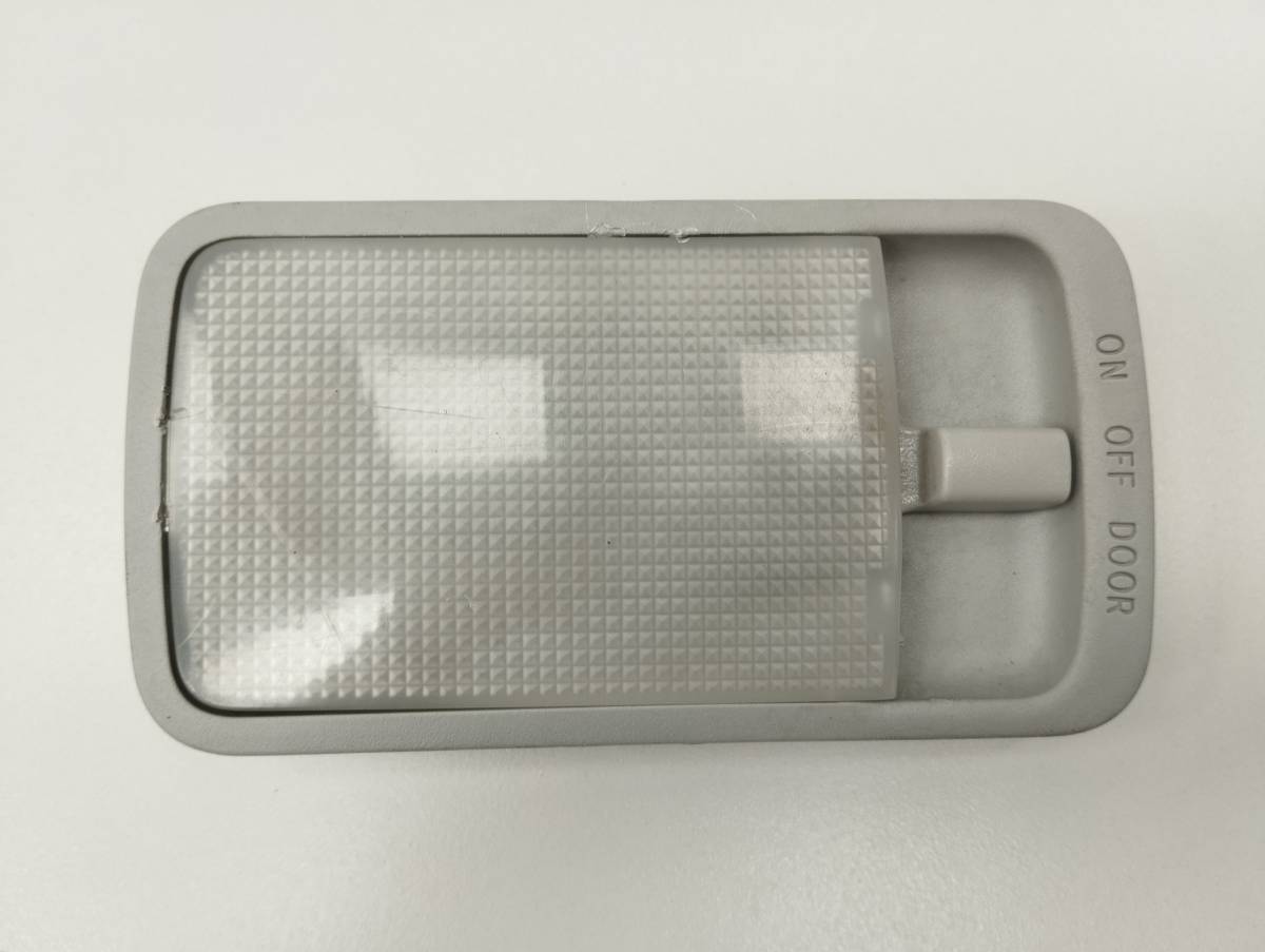 Плафон салонный Toyota Corolla E120 2001-2007