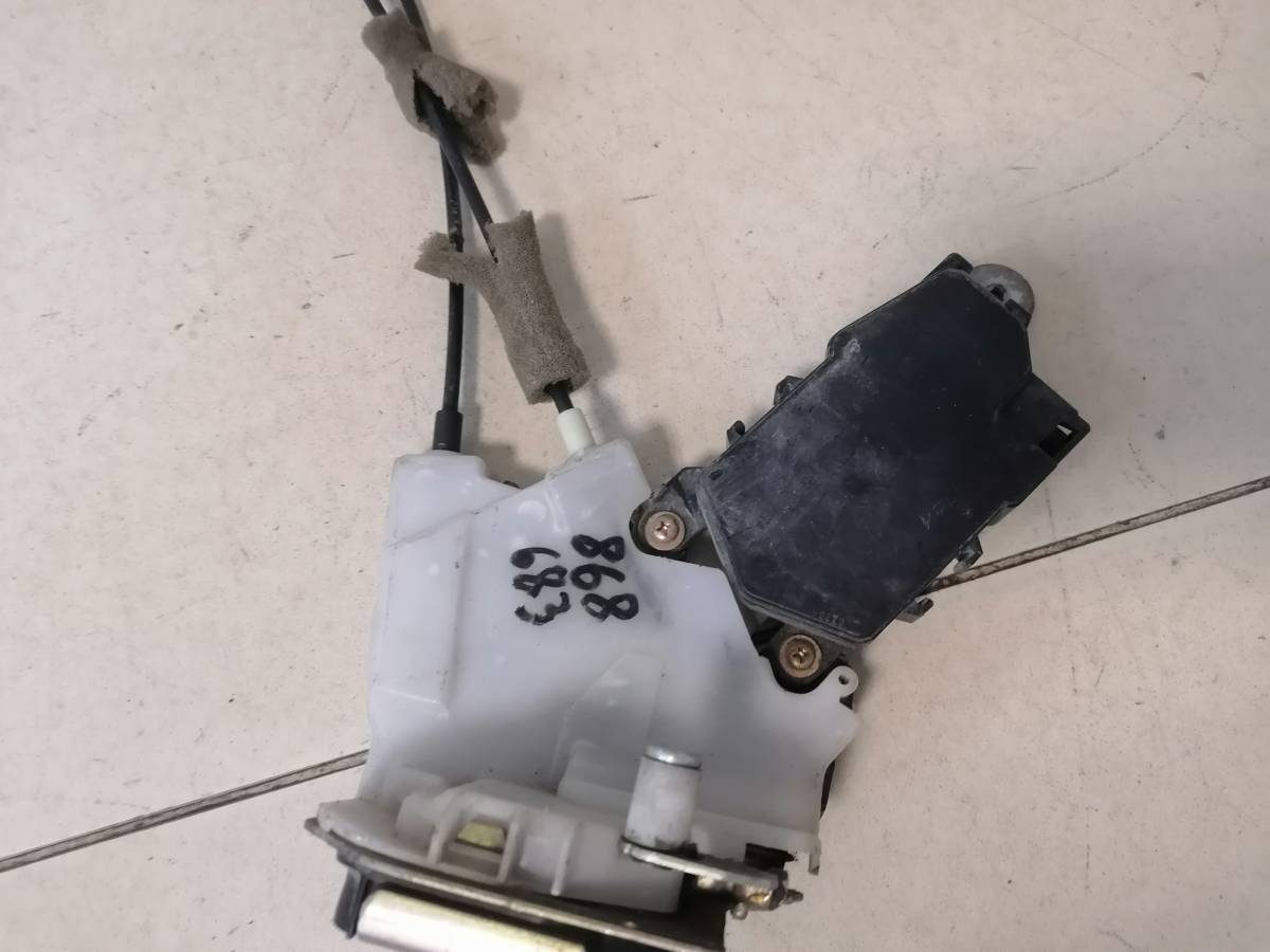 Замок двери задней правой Subaru Tribeca (B9) 2005-2014