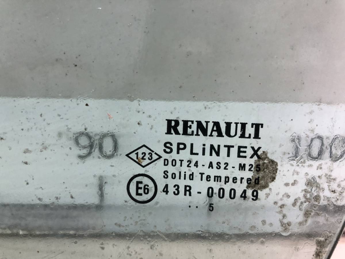 Стекло двери передней левой (форточка) Renault Scenic (2) 2003-2009