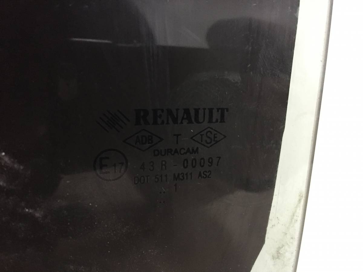 Стекло двери задней левой Renault Megane (1) 1999-2002