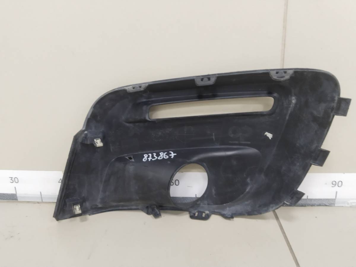 Рамка противотуманной фары правой Citroen Berlingo (NEW) (B9) 2008>