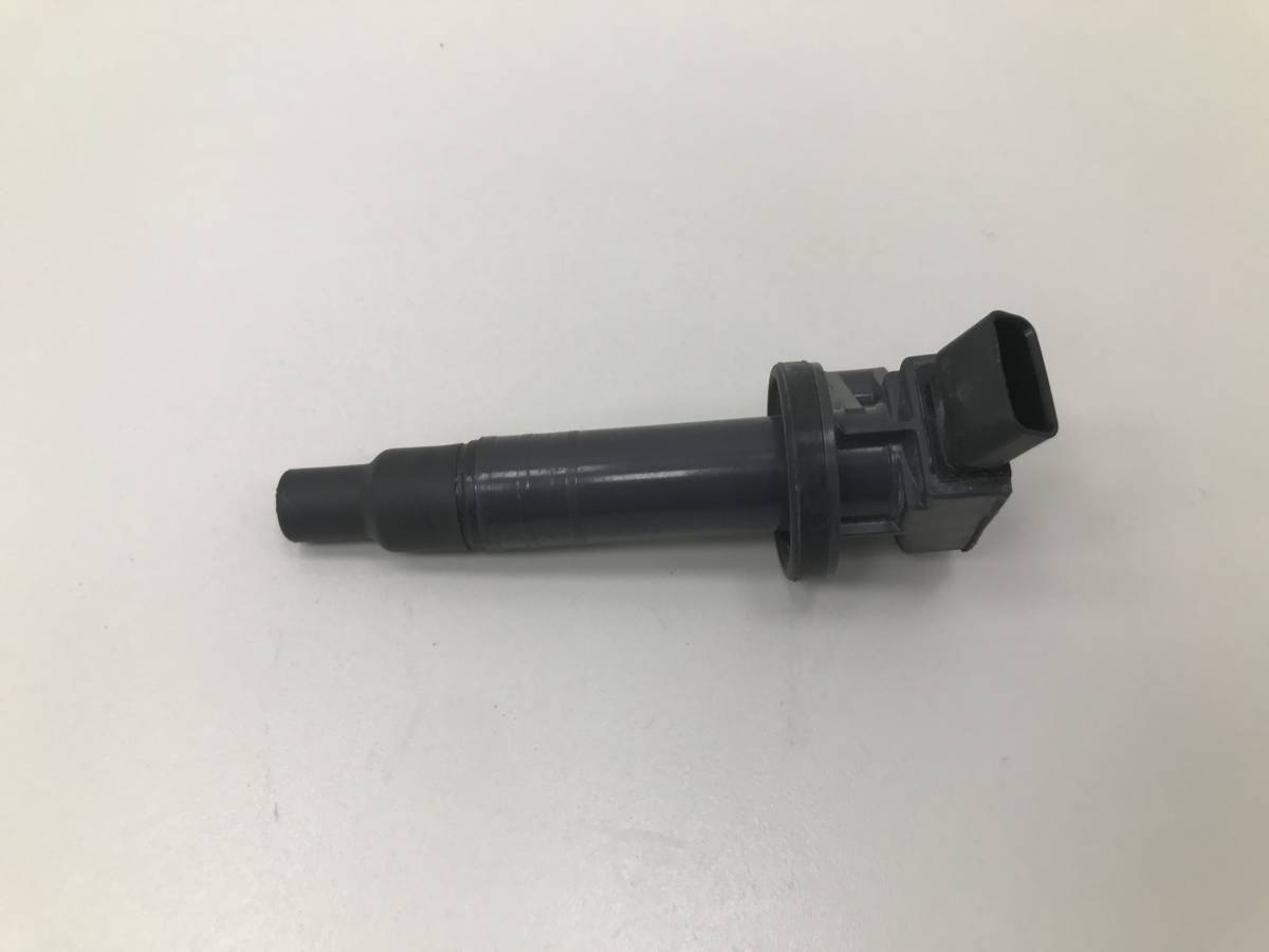 Катушка зажигания Toyota Corolla E120 2001-2007