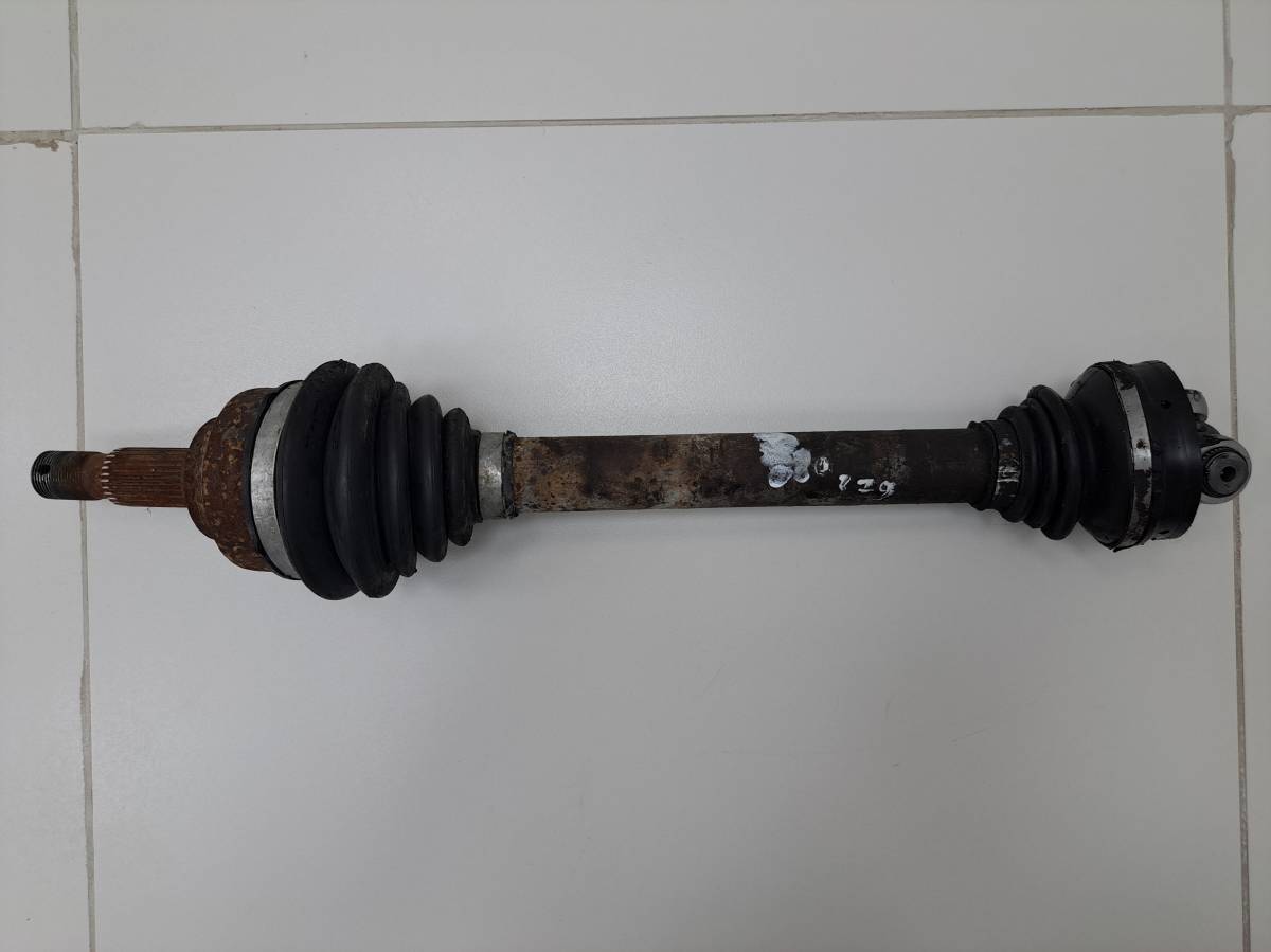 Полуось передняя левая Peugeot 407 2004-2010