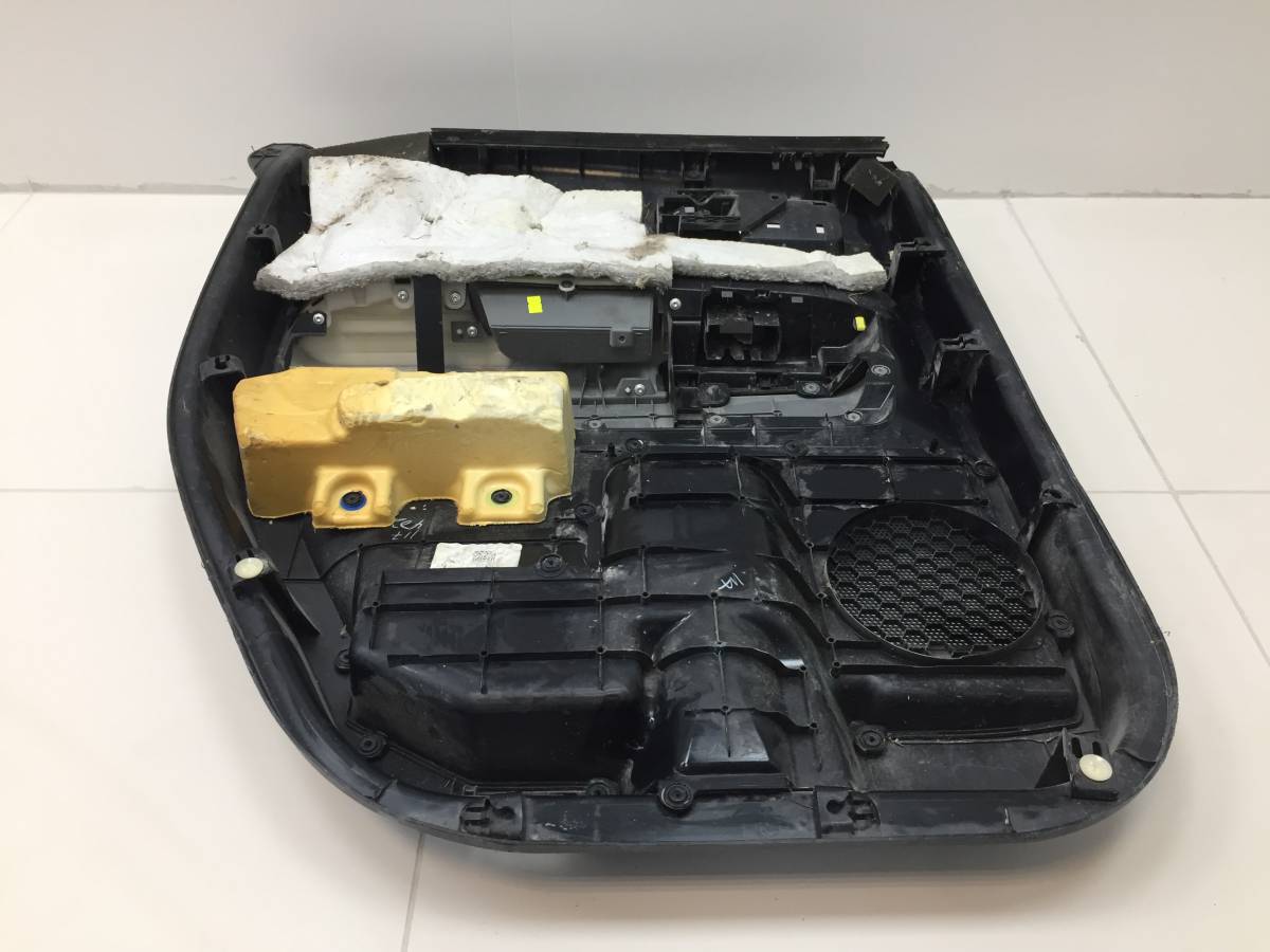 Обшивка двери задней правой Toyota Tundra (XK50) 2006-2010