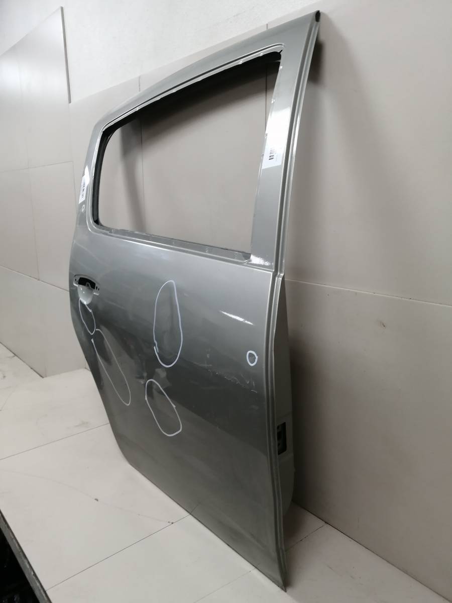 Дверь задняя правая Renault Sandero 2009-2014