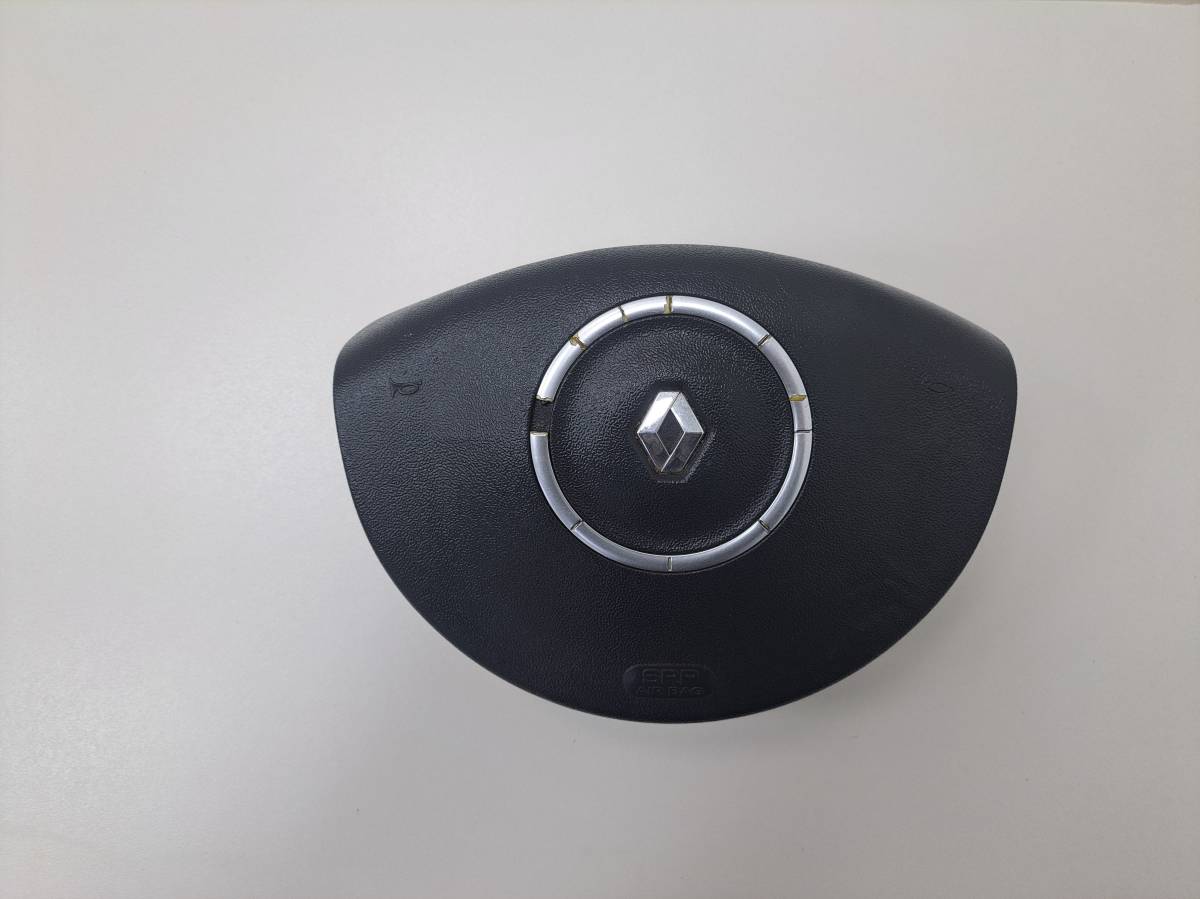 Подушка безопасности в рулевое колесо Renault Megane (2) 2002-2009