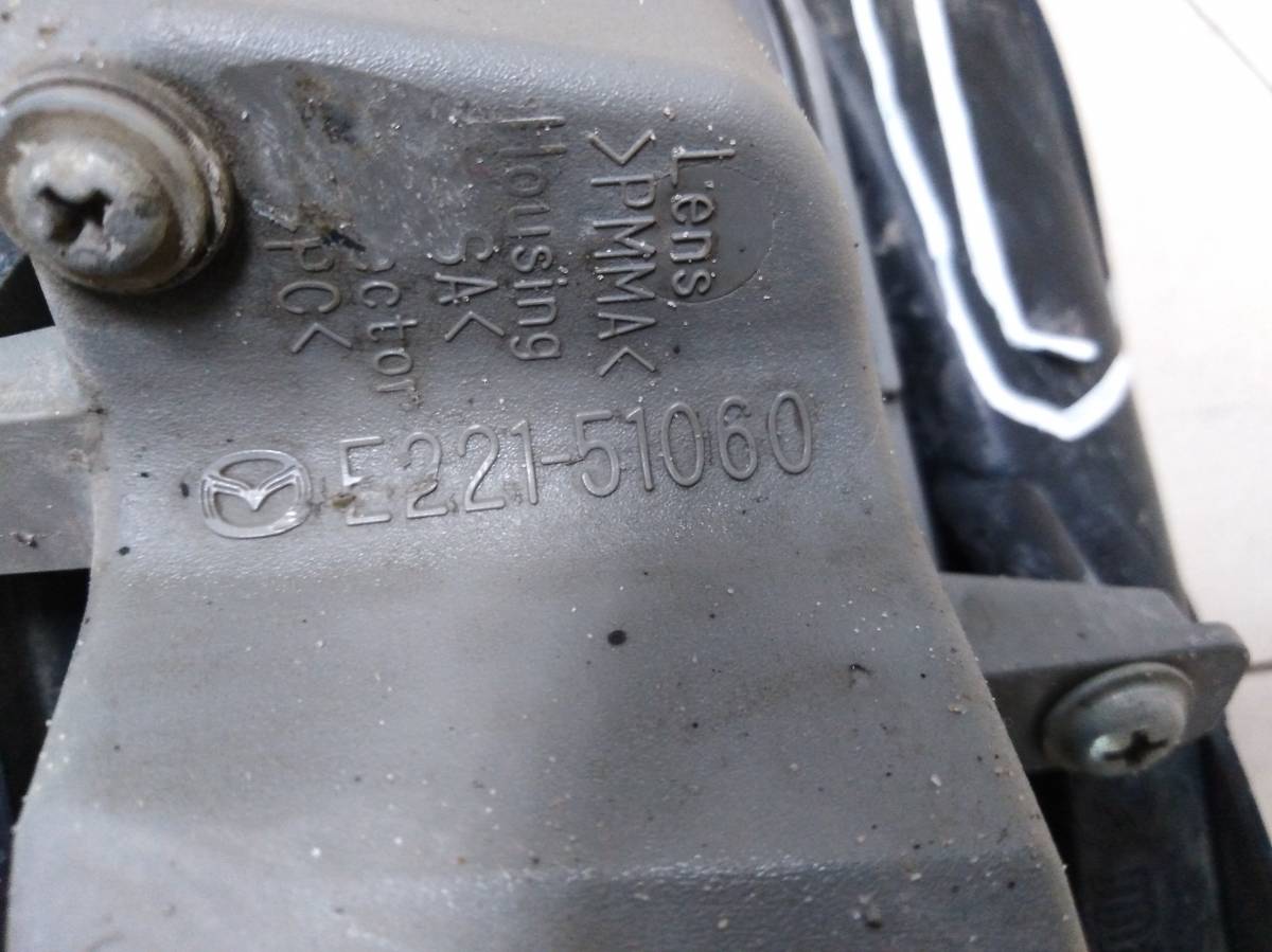 Указатель поворота в бампер правый Mazda CX-7 (ER) 2006-2012