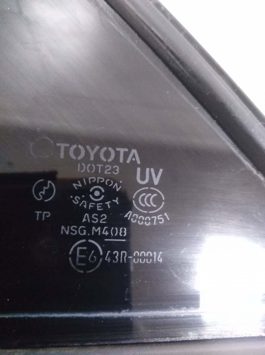 Стекло двери задней левой (форточка) Toyota Camry (XV30) 2001-2006