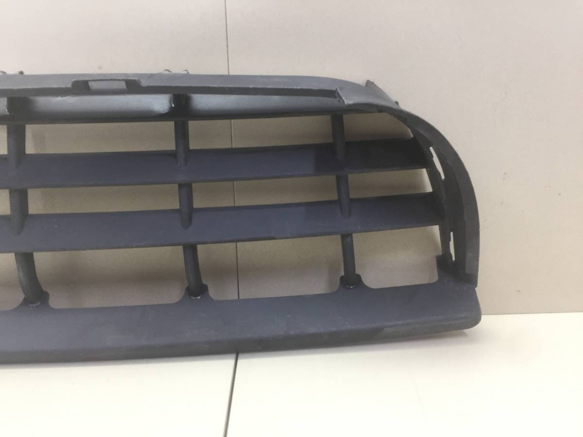 Решетка в бампер центральная Volkswagen Crafter 2011-2016