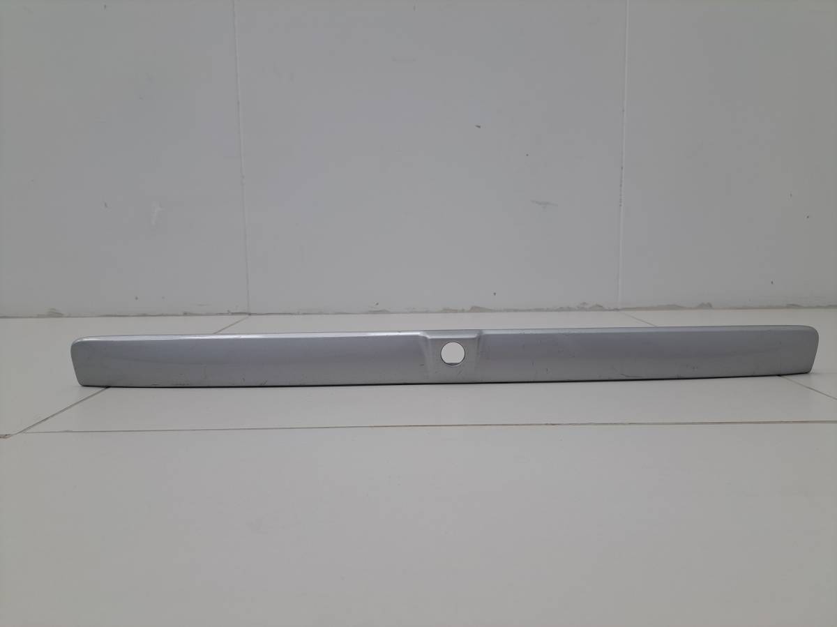 Накладка крышки багажника Hyundai Elantra (XD) 2000-2005
