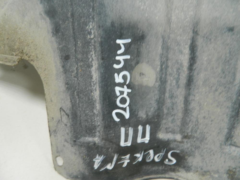 Пыльник двигателя боковой правый Kia Spectra 2001-2011