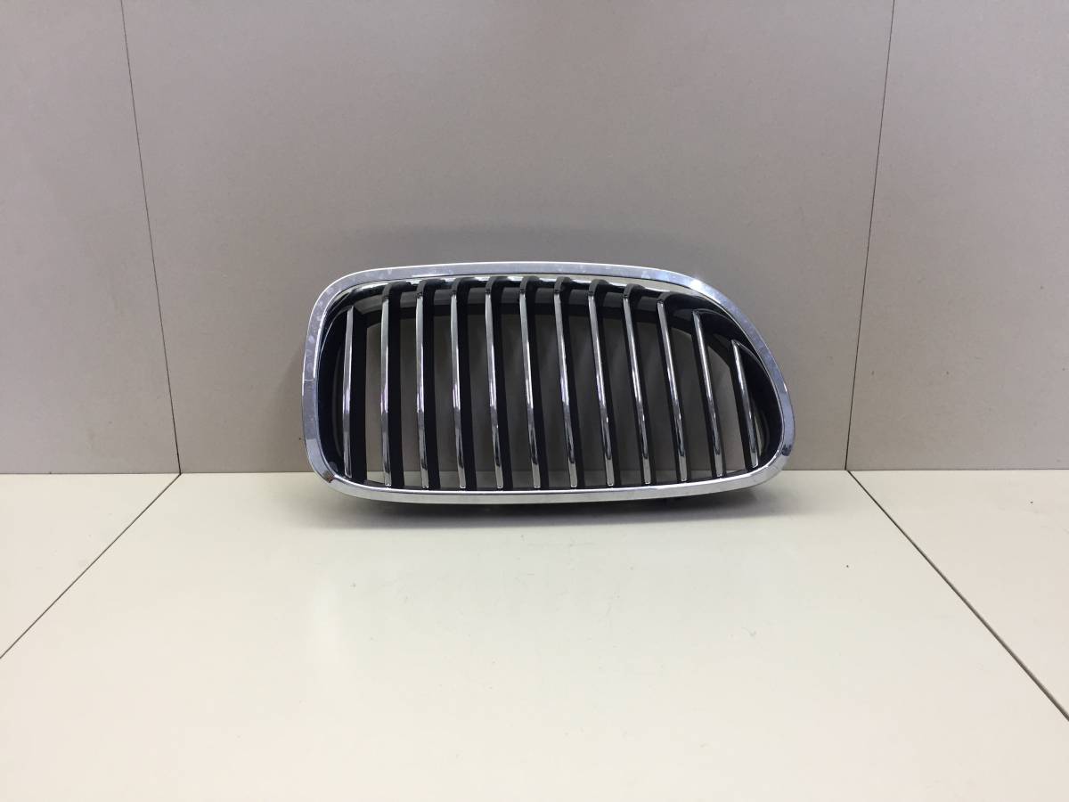 Решетка радиатора правая BMW 5-series F10/F11 2009-2016