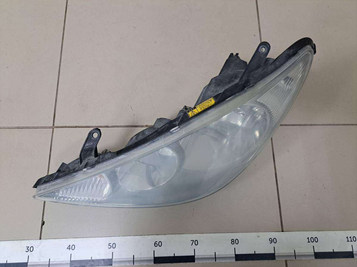 Фара левая Toyota Estima (R30, R40) 2000-2005