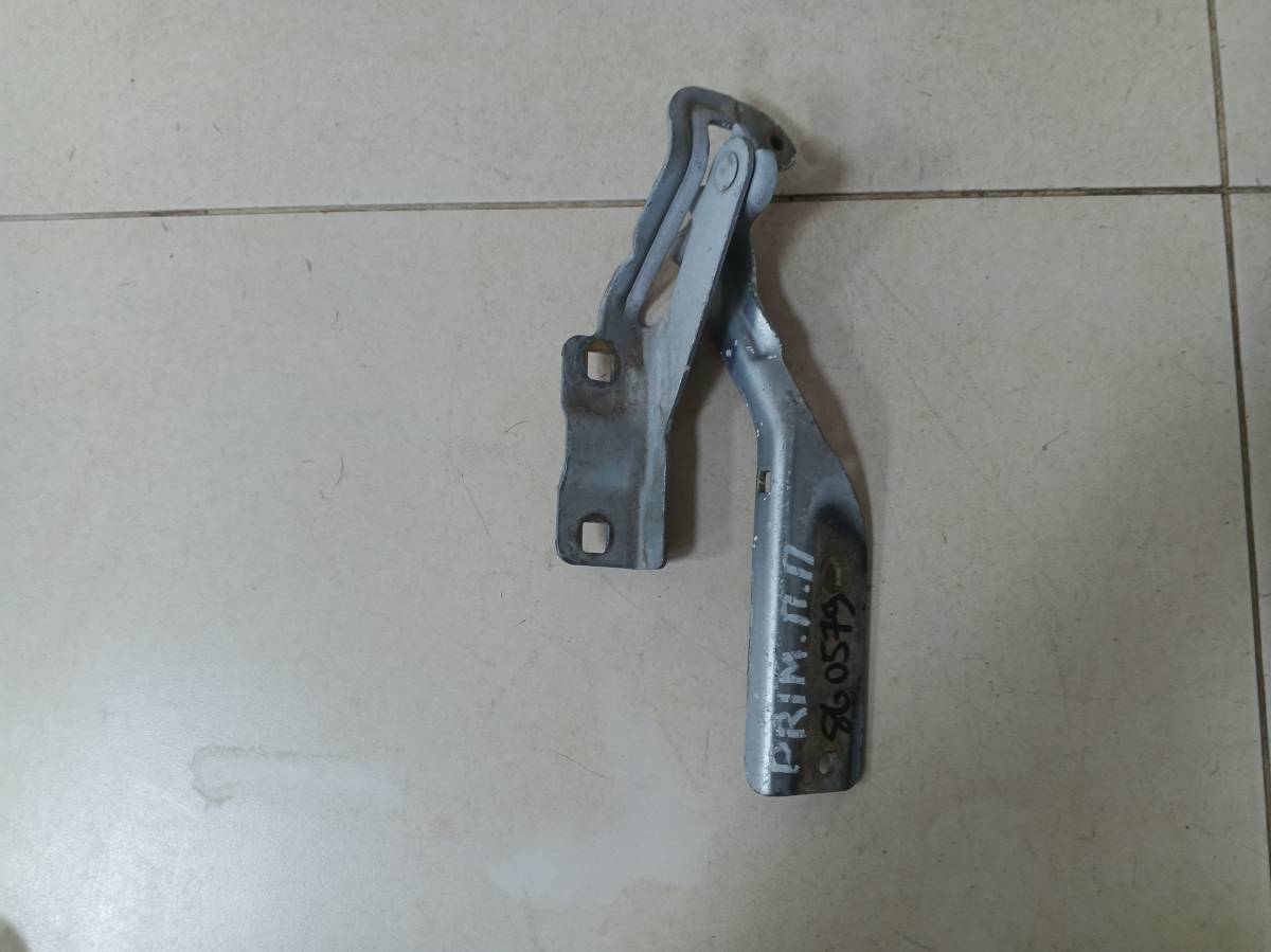 Петля капота правая Nissan Primera (P12) 2002-2007