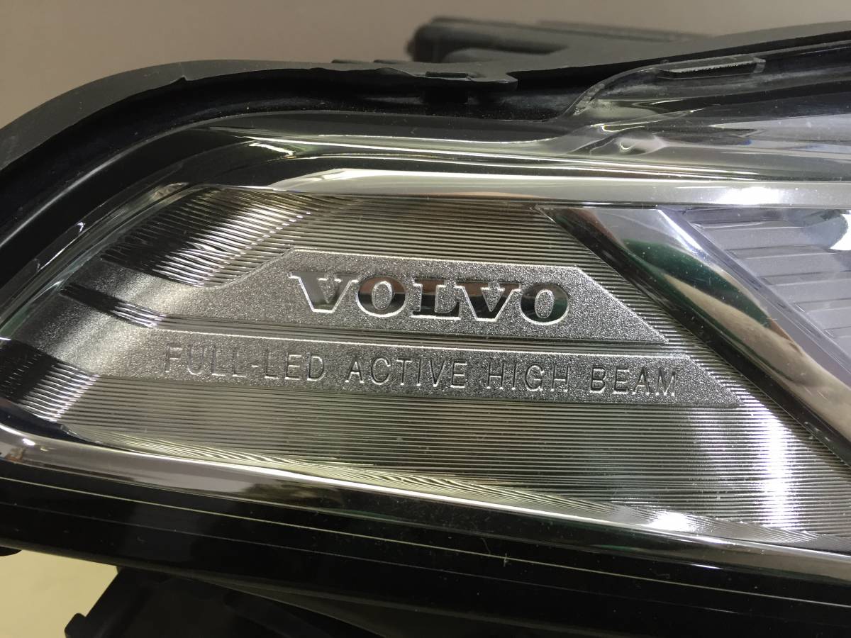 Фара правая Volvo XC90 2015>