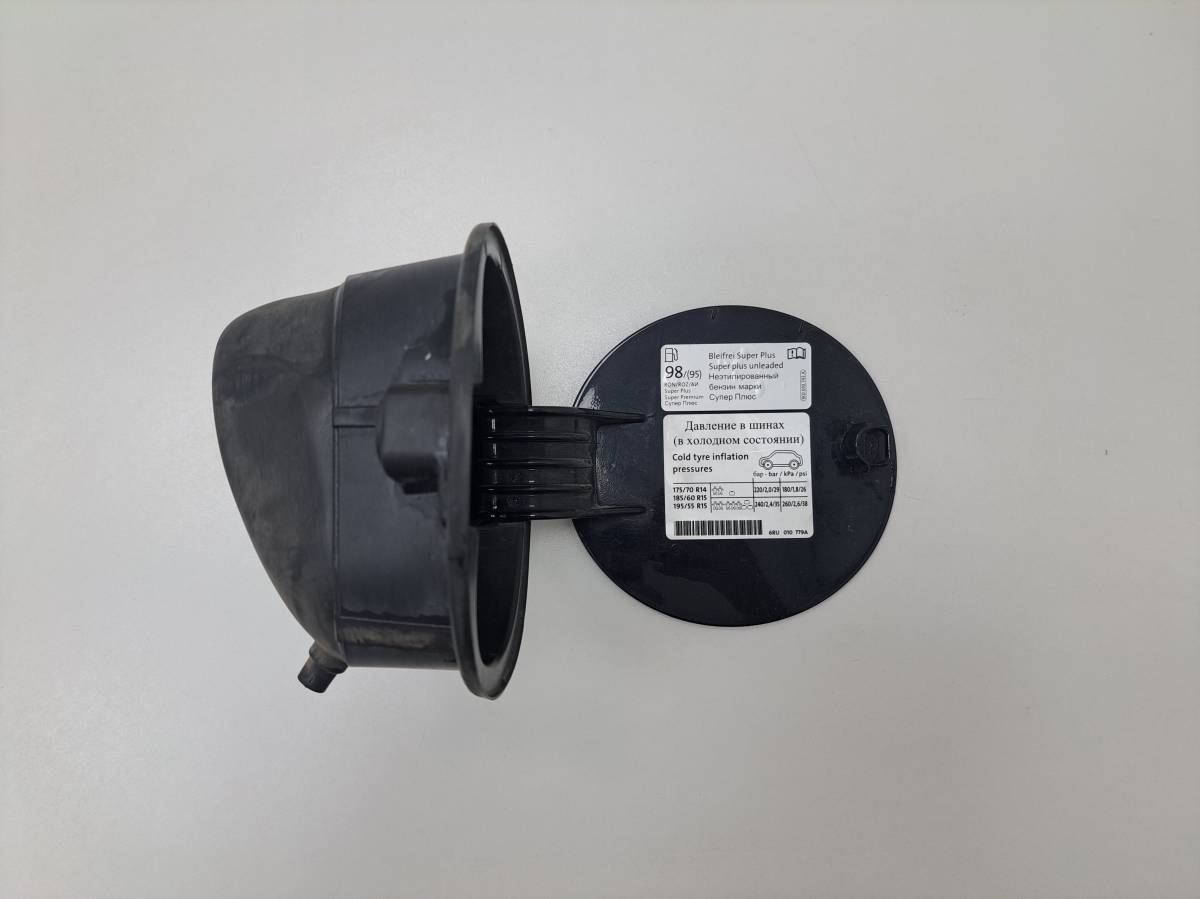 Лючок бензобака Volkswagen Polo (Sed RUS) 2011>
