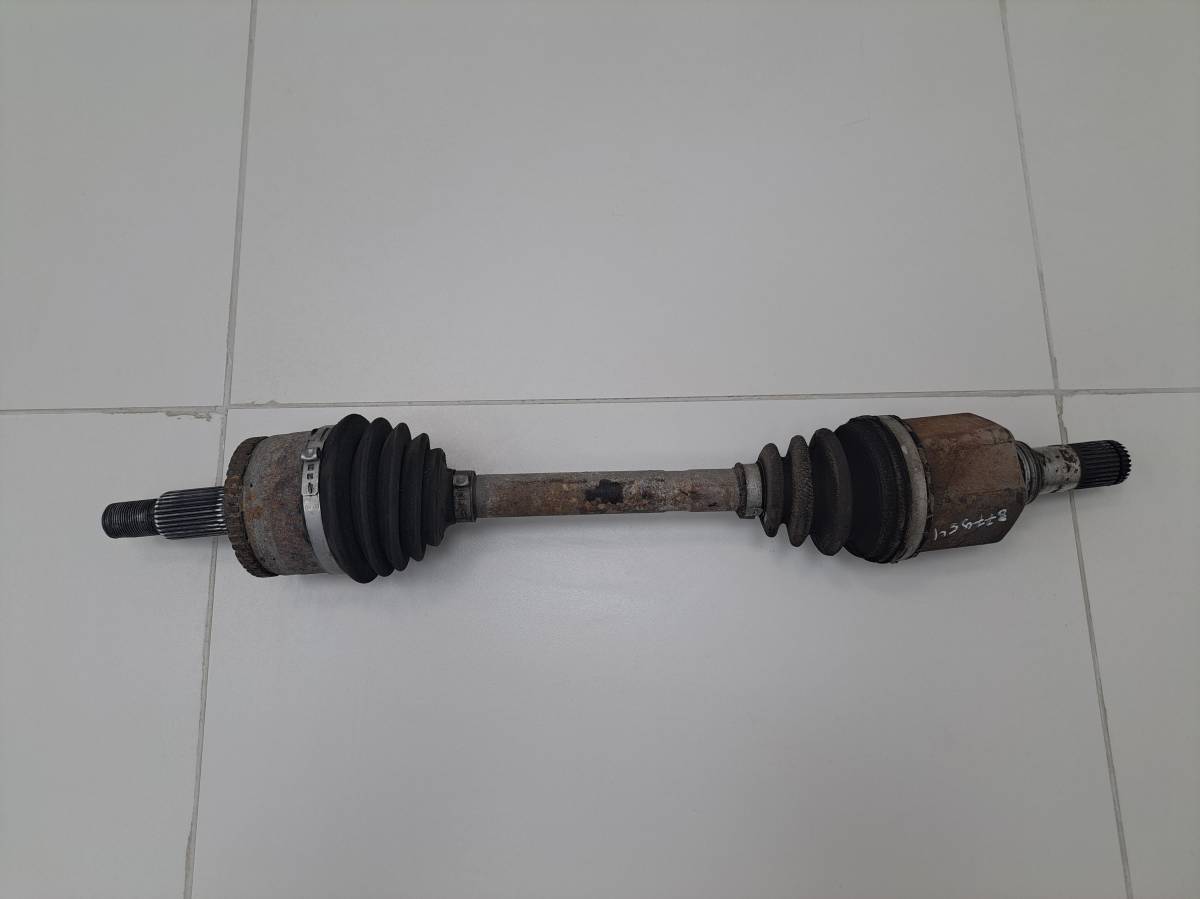 Полуось передняя левая Land Rover Discovery 3 2004-2009 Полуось передняя левая Land Rover Discovery 3 2004-2009