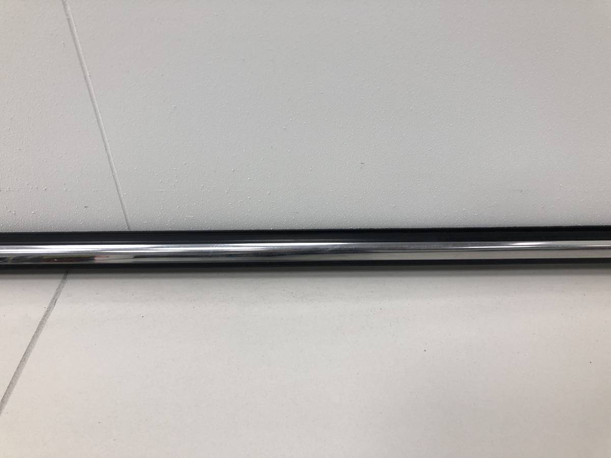 Уплотнитель стекла двери Subaru Legacy Outback (B14) 2010-2014