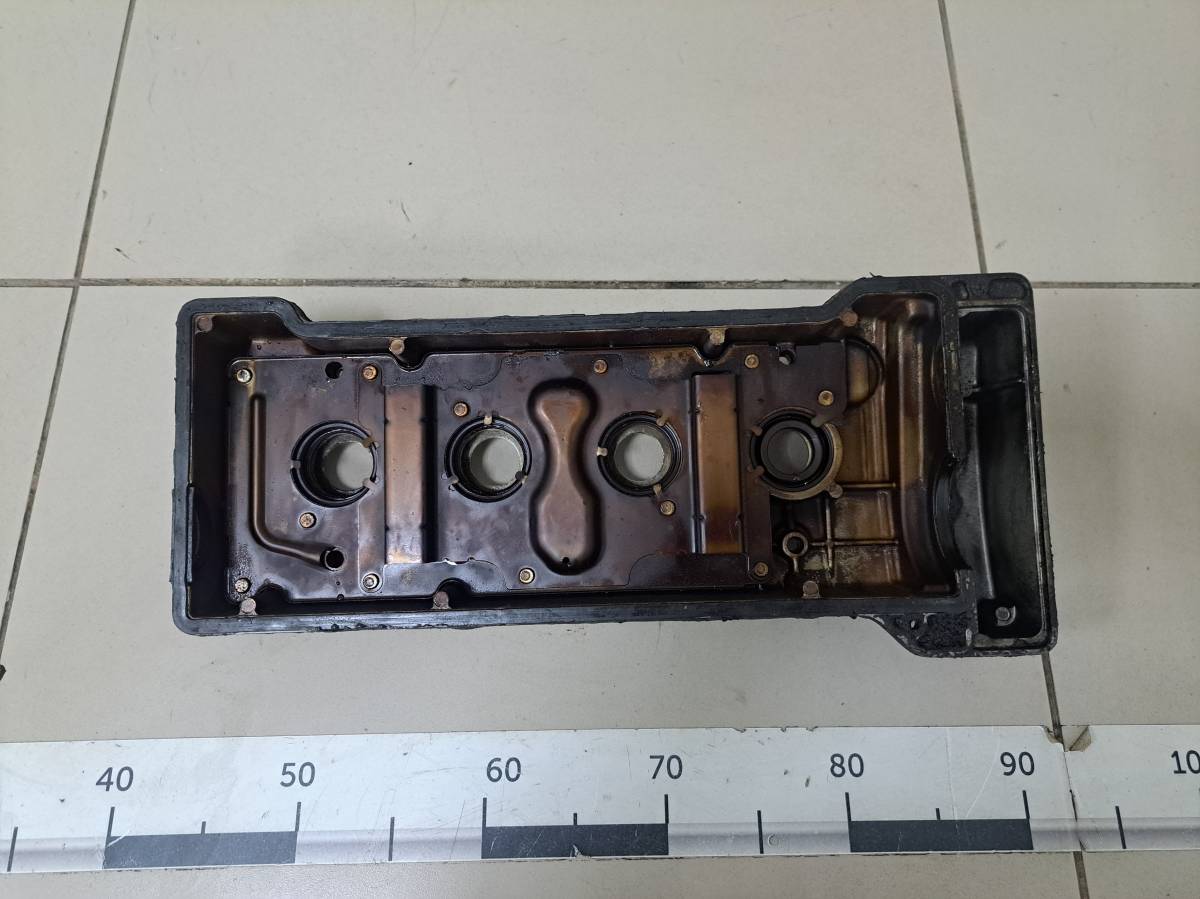 Крышка головки блока (клапанная) Toyota Carina (T210) 1996-2001 Крышка головки блока (клапанная) Toyota Carina (T210) 1996-2001